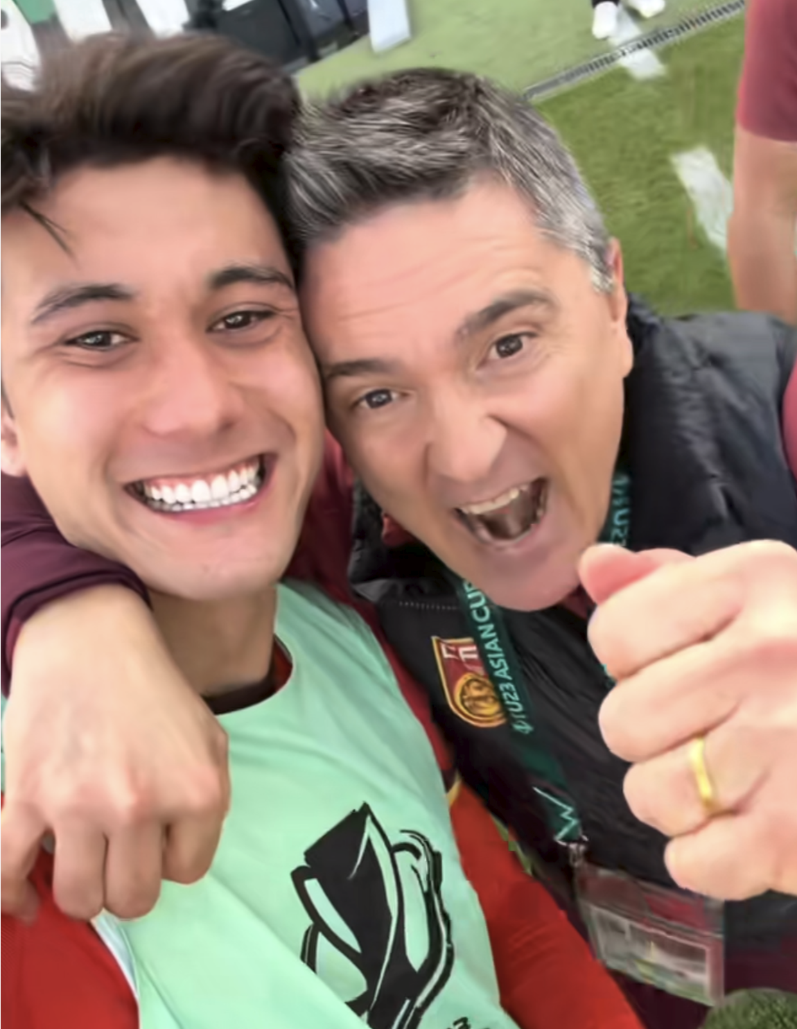 开云平台中国-拜合拉木更新社媒，谈到李昊扑出乌龙头球，用3个字回应太可爱了